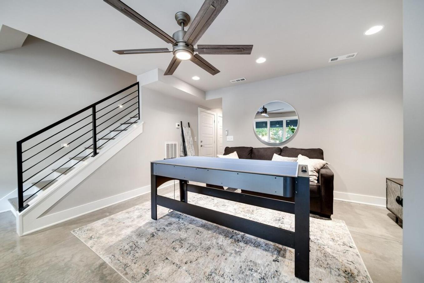 Sojourners Haven - 2 Mi To Downtown & Broadway Holiday home